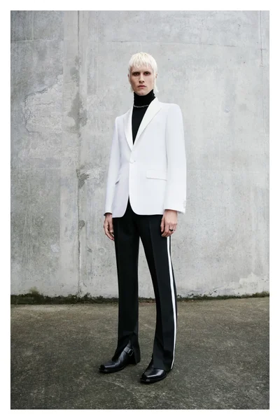 Look 48